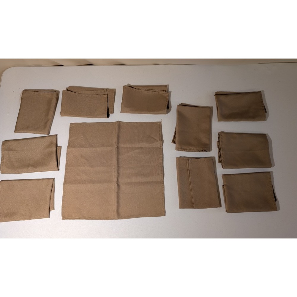 Lot of 10 Beige Cloth Napkins 18"x18" Durable Polyester Fabric - Picture 1 of 3